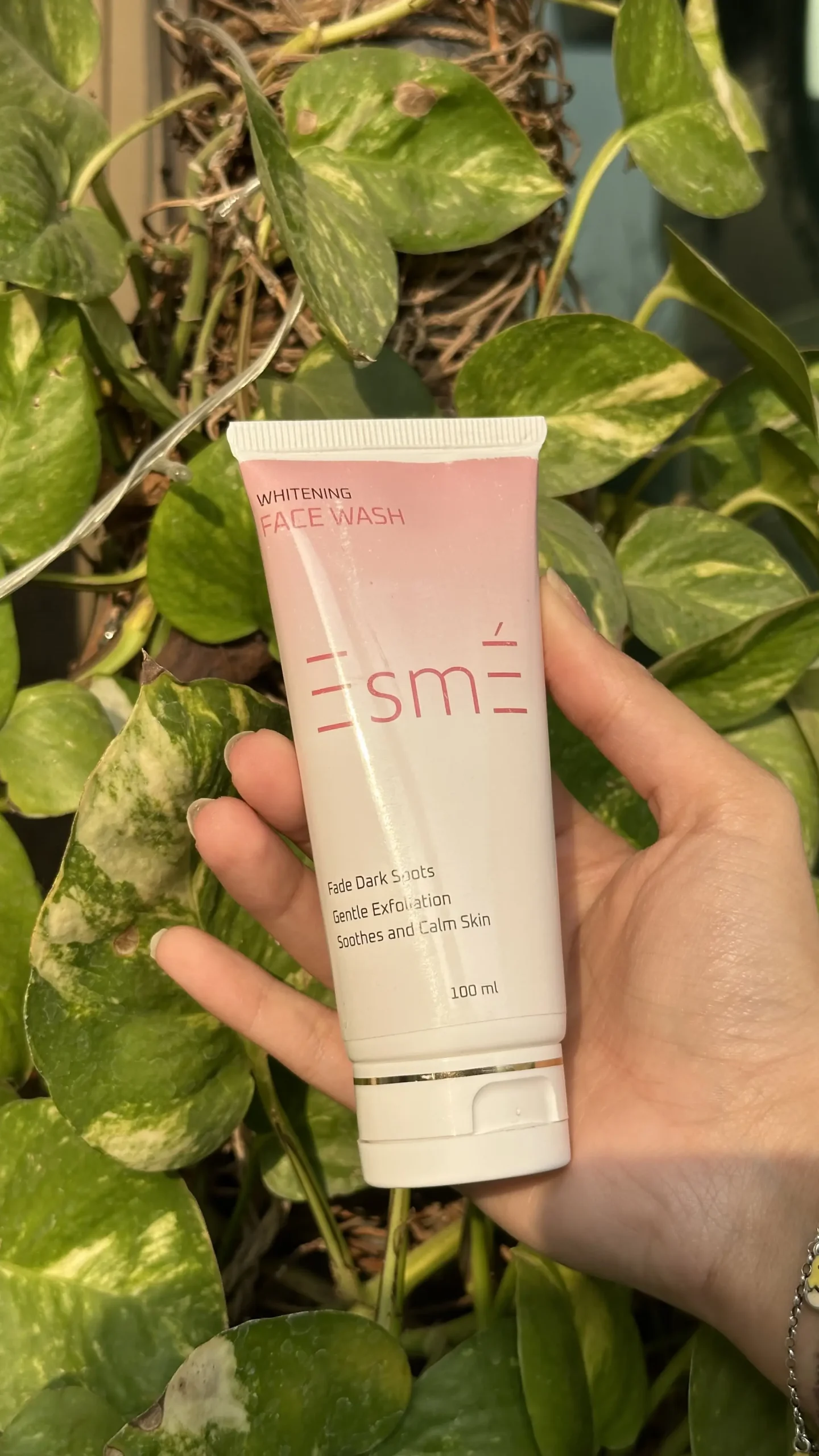 Esme Whitening Face Wash - Image 3